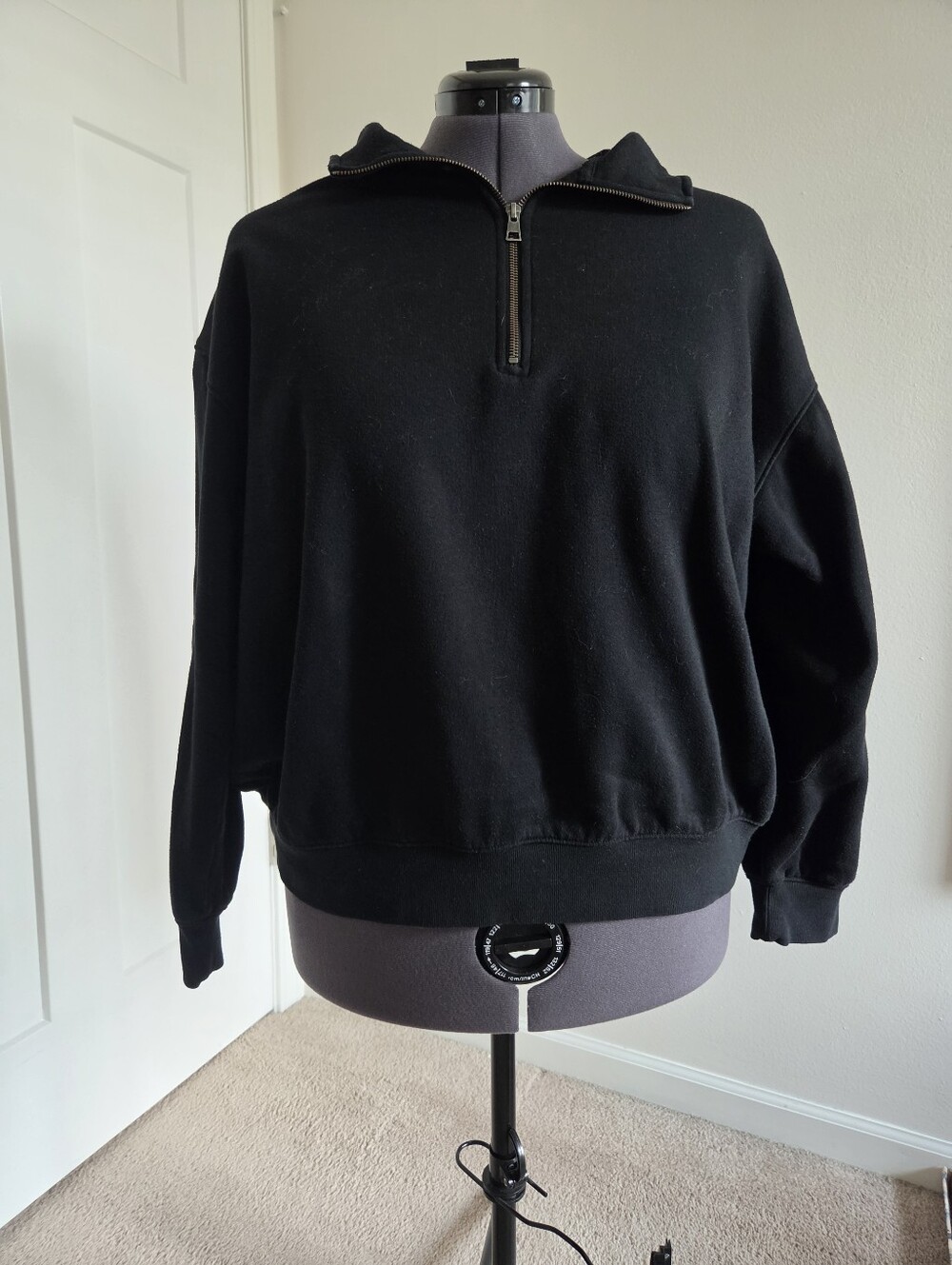 Universal Thread Women's Black Half-Zip Pullover Sweater